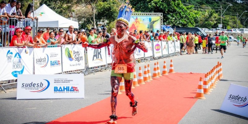 Categoria indígena é um dos destaques da Meia Maratona do Descobrimento Categoria indígena é um dos destaques da Meia Maratona do Descobrimento